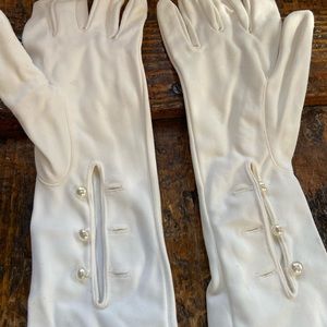 Ivory wedding gloves